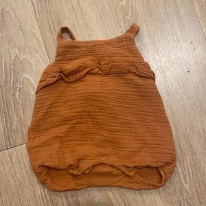 neutral linen romper 🥀